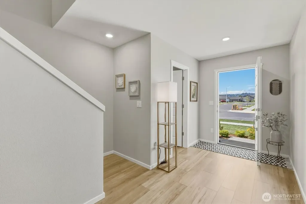 1897 Melody Way Longview WA 98632