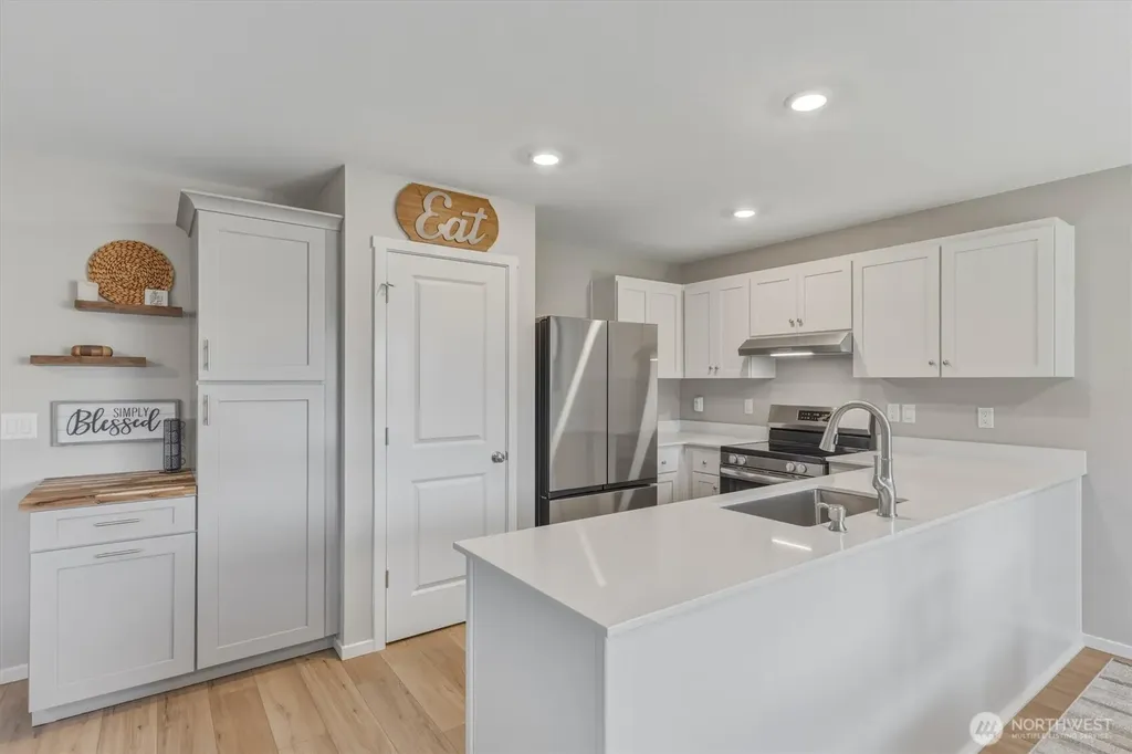 1897 Melody Way Longview WA 98632