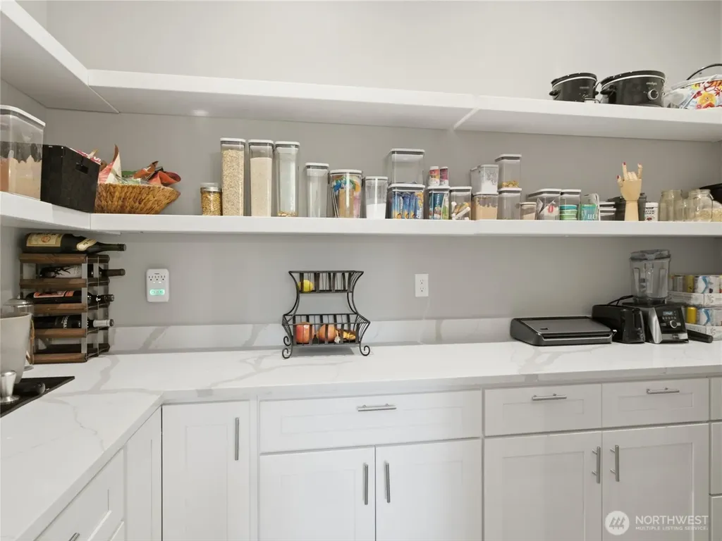 39426 Mountain Park Drive E Roy WA 98580