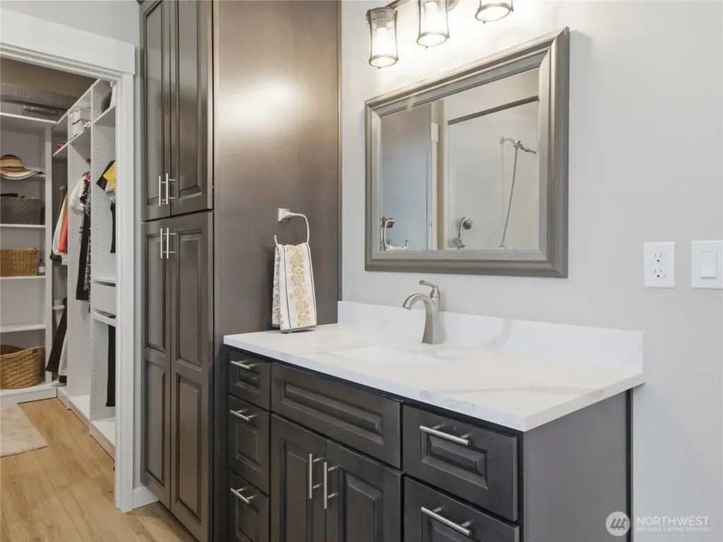 39456 Mountain Park Drive E Roy WA 98580