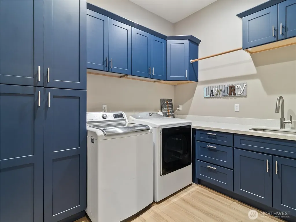 39456 Mountain Park Drive E Roy WA 98580