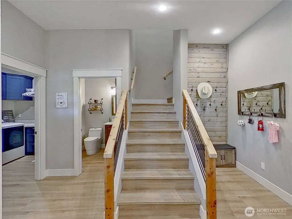 39426 Mountain Park Drive E Roy WA 98580