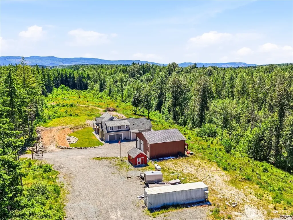 39426 Mountain Park Drive E Roy WA 98580
