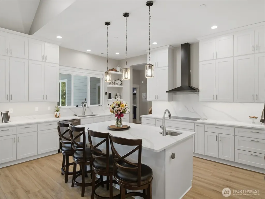 39456 Mountain Park Drive E Roy WA 98580