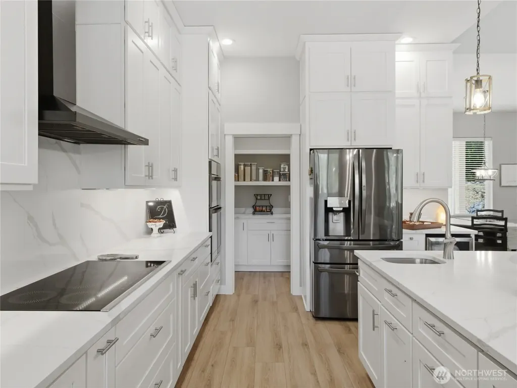 39426 Mountain Park Drive E Roy WA 98580