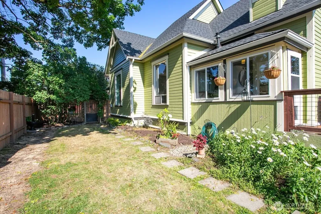 1402 Humboldt Street Bellingham WA 98225
