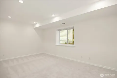 20843 SE 123rd Street Issaquah WA 98027