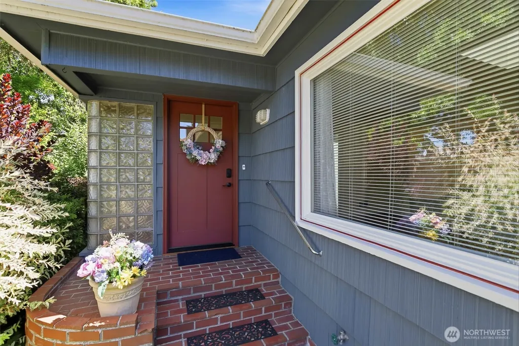 2219 Washington Way Longview WA 98632