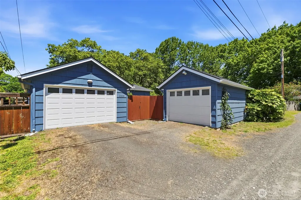 2219 Washington Way Longview WA 98632