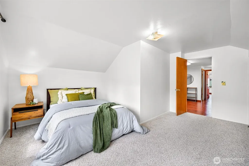905 E Maple Street Bellingham WA 98225