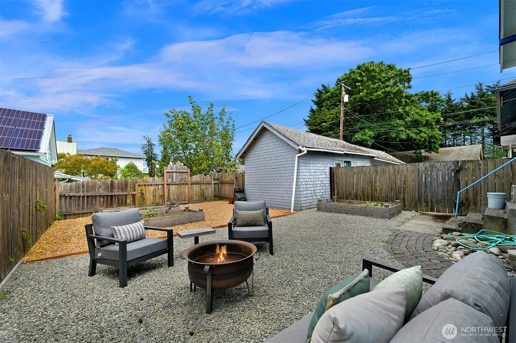 905 E Maple Street Bellingham WA 98225
