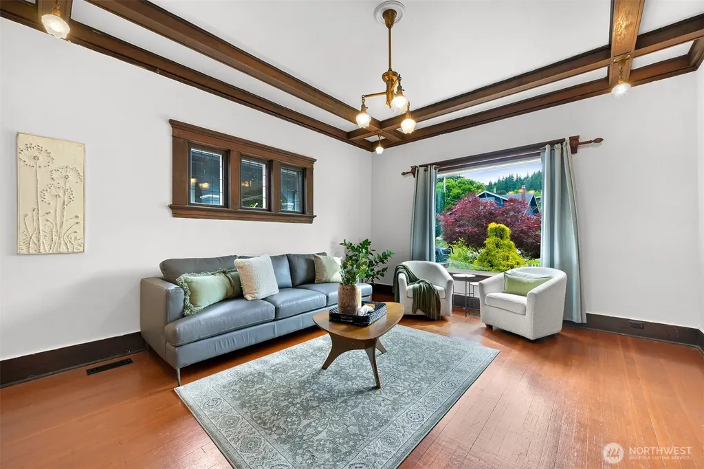 905 E Maple Street Bellingham WA 98225