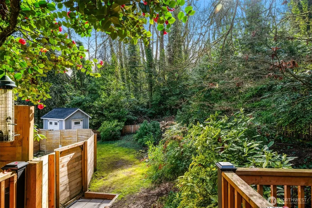 2301 Delmar Drive E Seattle WA 98102