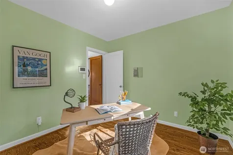2301 Delmar Drive E Seattle WA 98102