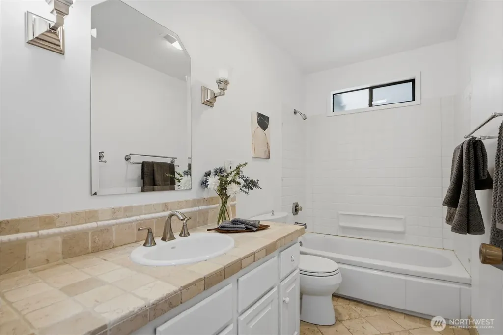 19926 Union Hill Road Redmond WA 98053