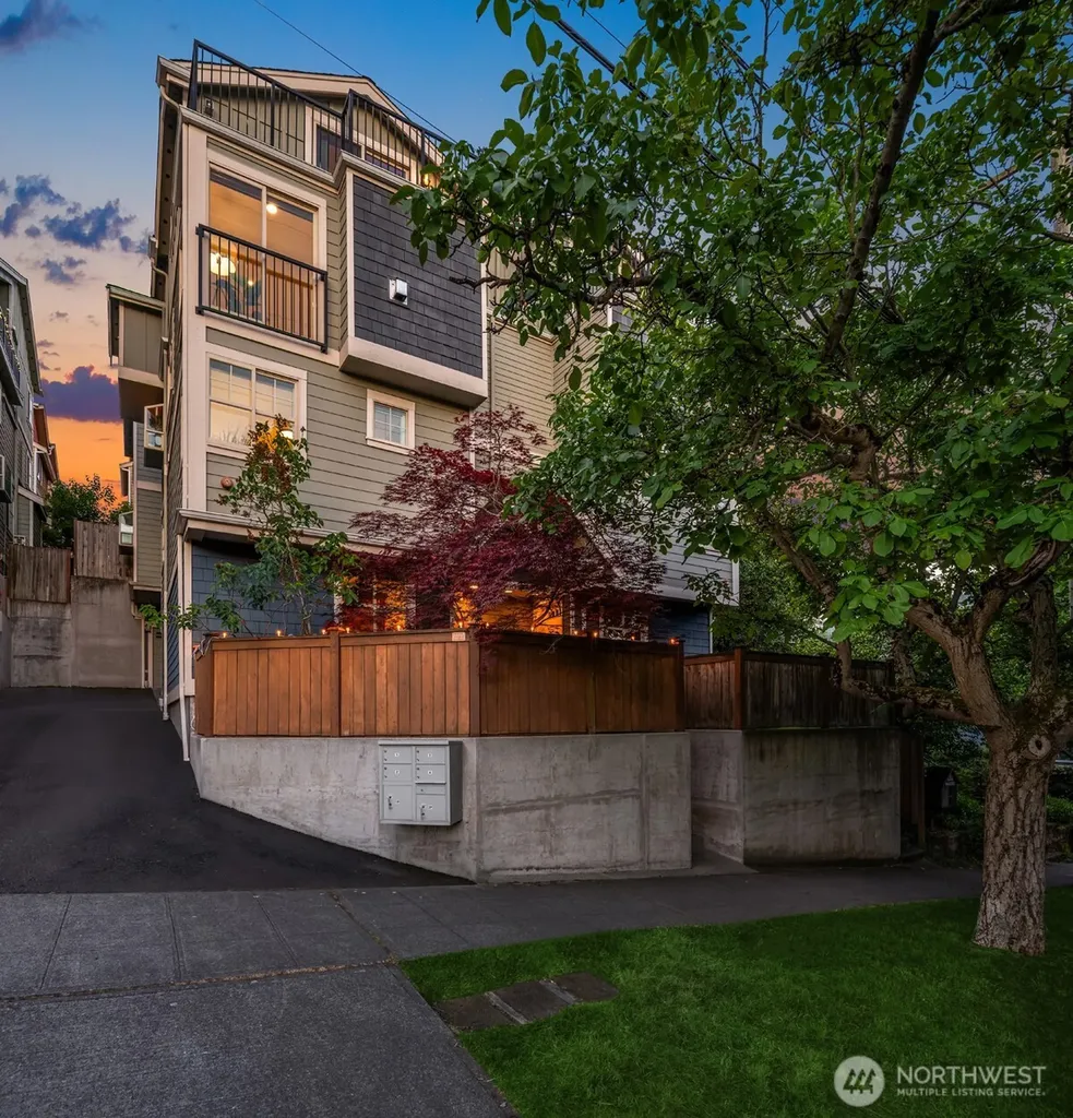 3670 Dayton Avenue N Seattle WA 98103