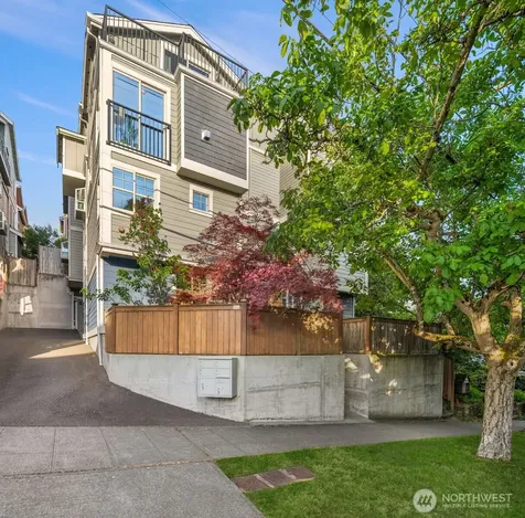 3670 Dayton Avenue N Seattle WA 98103
