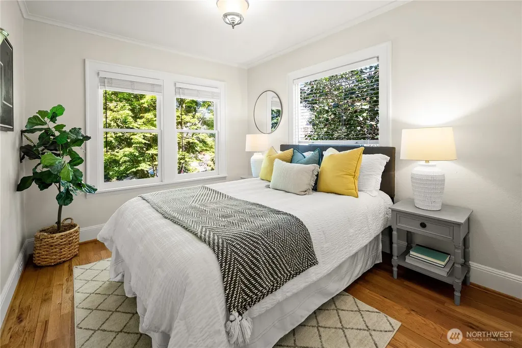 7506 23rd Avenue NW Seattle WA 98117