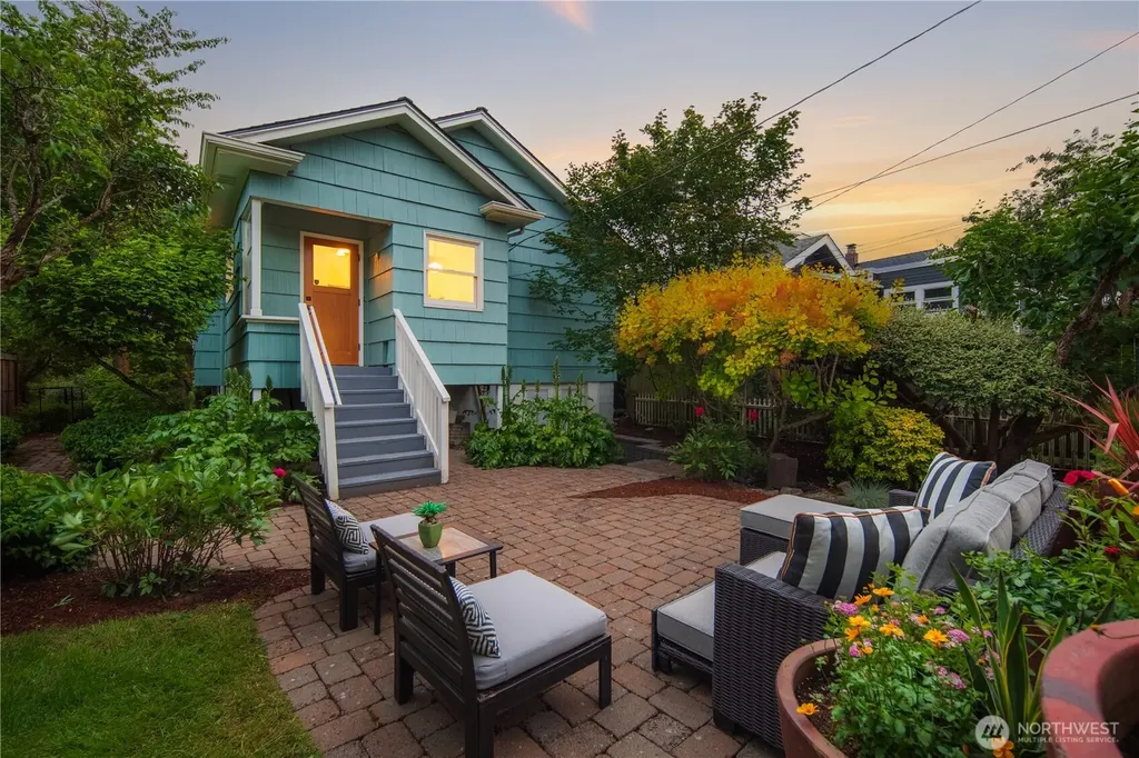 7506 23rd Avenue NW Seattle WA 98117