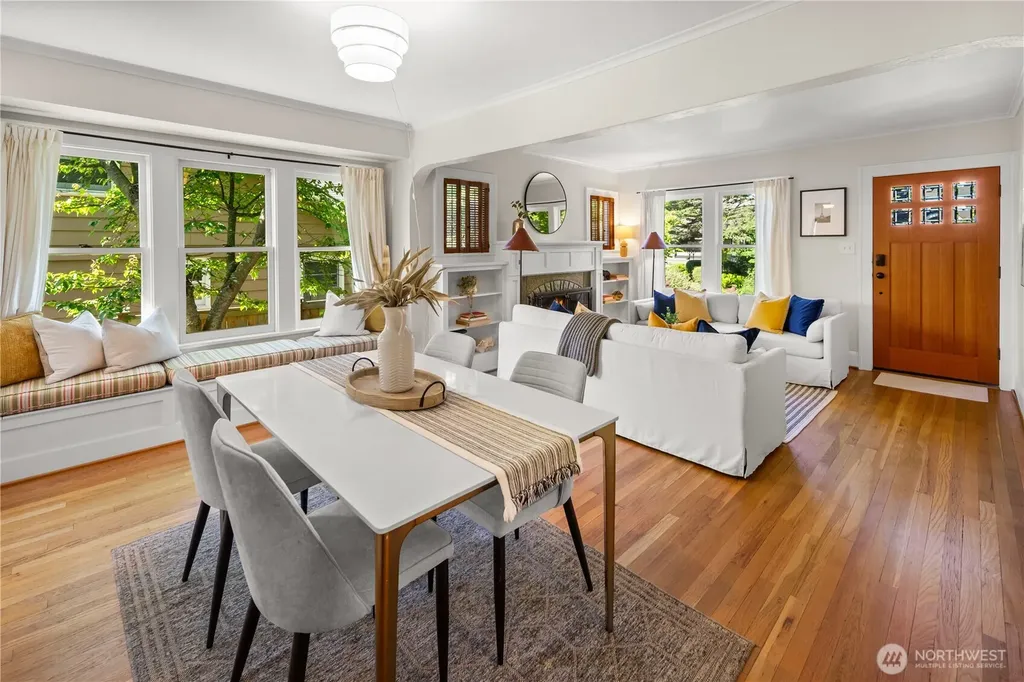 7506 23rd Avenue NW Seattle WA 98117