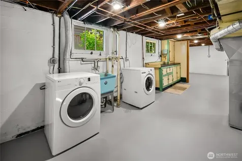 7506 23rd Avenue NW Seattle WA 98117