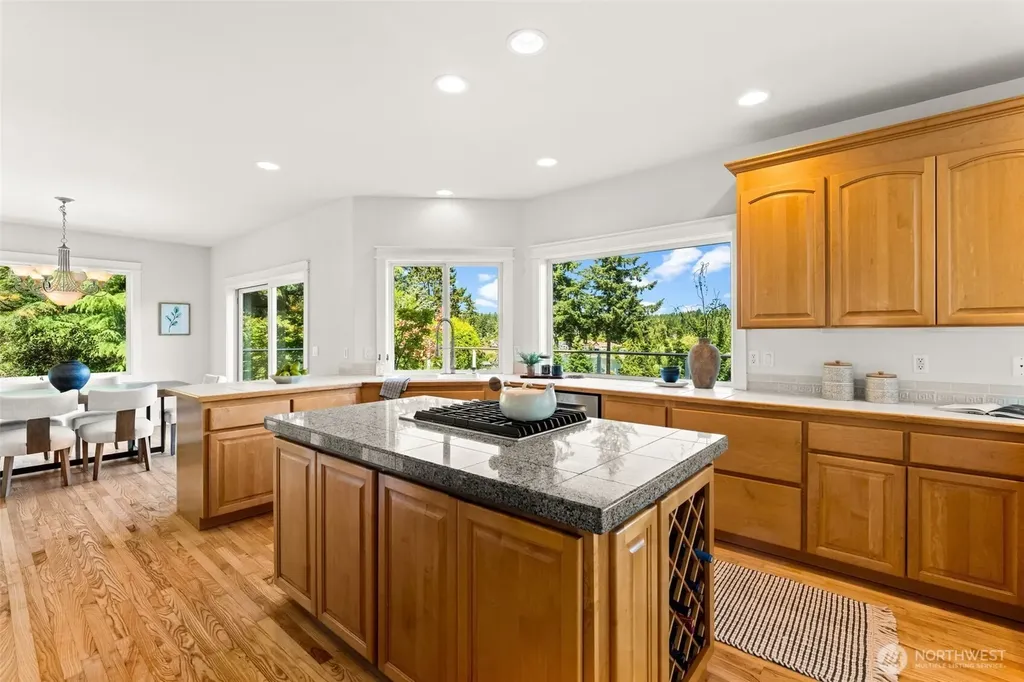 5518 35th Street NW Gig Harbor WA 98335