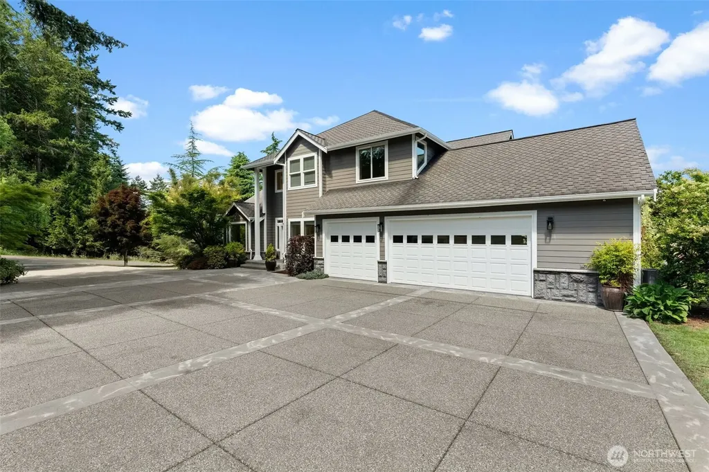 5518 35th Street NW Gig Harbor WA 98335
