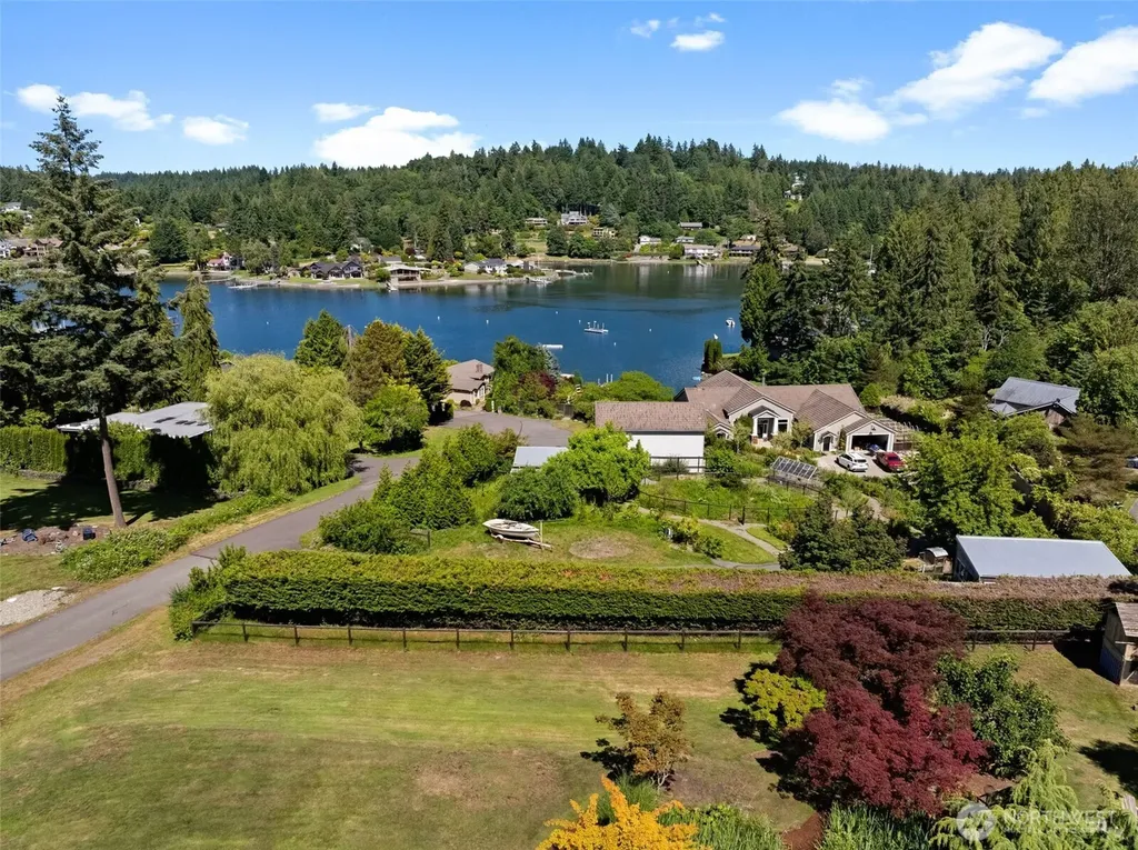 5518 35th Street NW Gig Harbor WA 98335