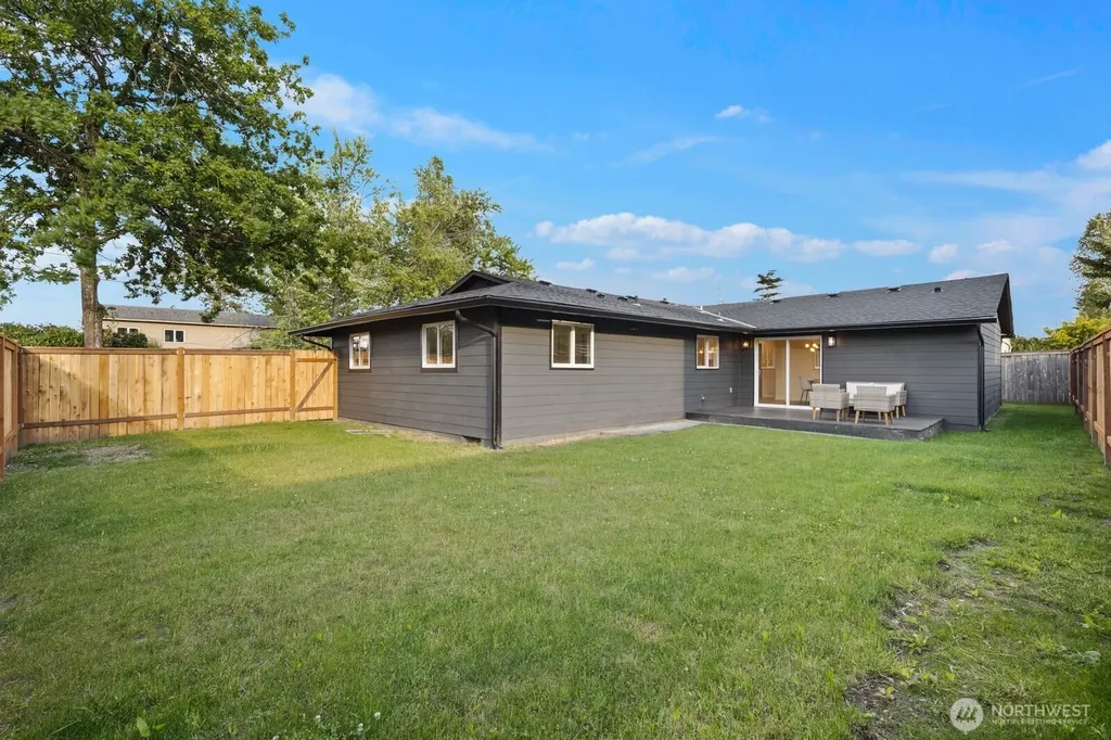 15703 117th Avenue SE Renton WA 98058