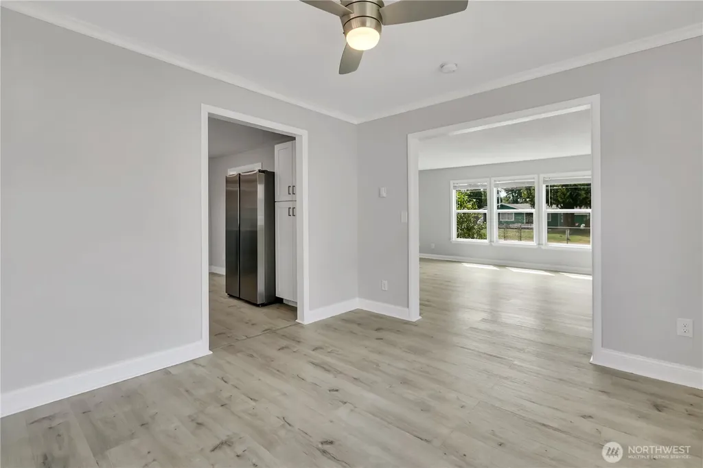 137 Wayne Avenue Pacific WA 98047