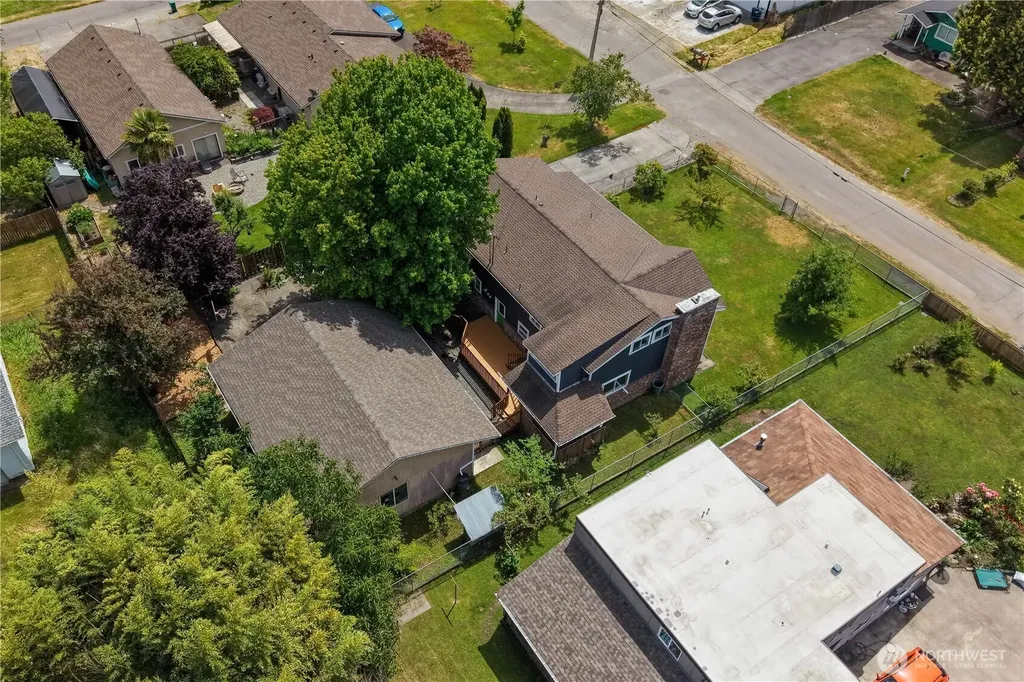 137 Wayne Avenue Pacific WA 98047
