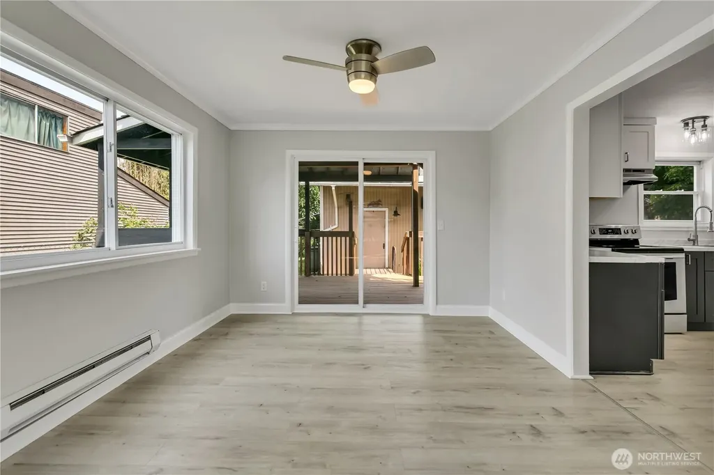 137 Wayne Avenue Pacific WA 98047