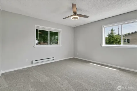 137 Wayne Avenue Pacific WA 98047