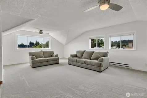 137 Wayne Avenue Pacific WA 98047