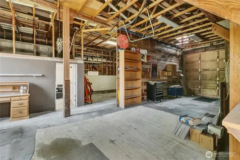 137 Wayne Avenue Pacific WA 98047
