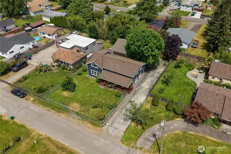 137 Wayne Avenue Pacific WA 98047