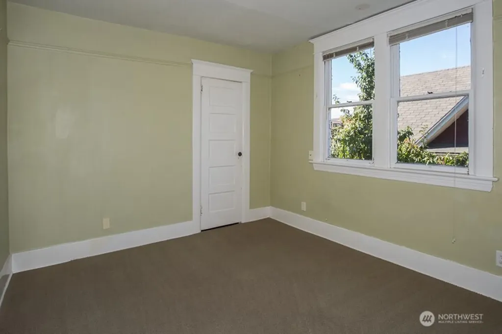1618 E Mercer Street Seattle WA 98112