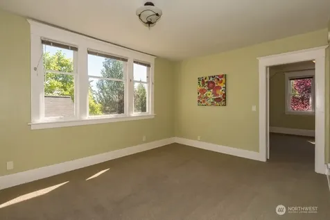 1618 E Mercer Street Seattle WA 98112