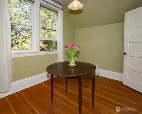 1618 E Mercer Street Seattle WA 98112