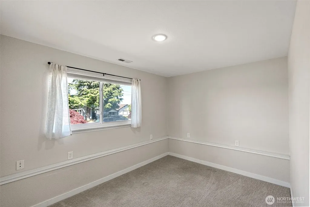 5320 N Ruby Street Tacoma WA 98407