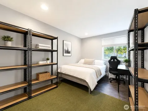1852 Central Place S Kent WA 98030