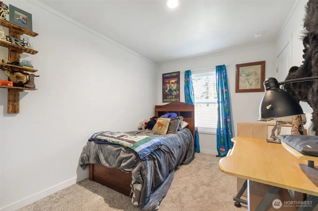 19613 25th Street Ct SW Lakebay WA 98349