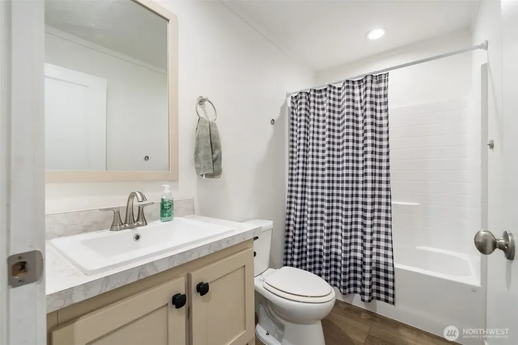 19613 25th Street Ct SW Lakebay WA 98349