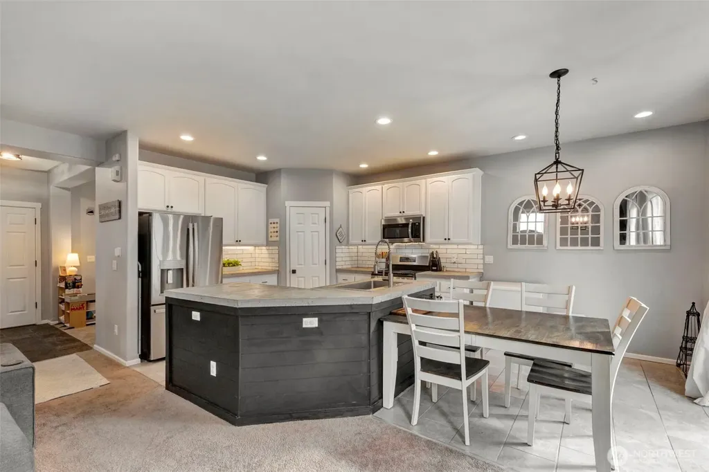 19019 96th Avenue Ct E Puyallup WA 98375