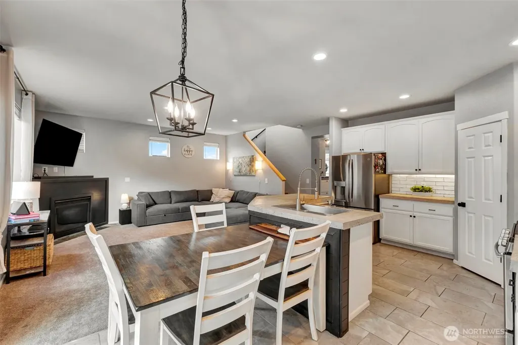 19019 96th Avenue Ct E Puyallup WA 98375