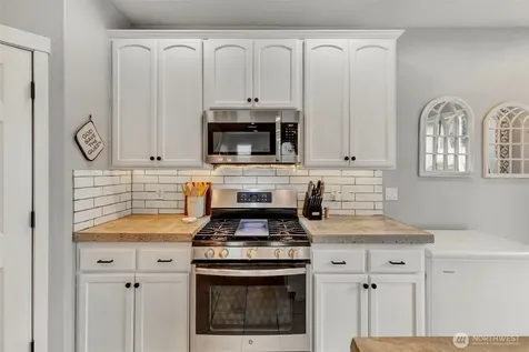 19019 96th Avenue Ct E Puyallup WA 98375
