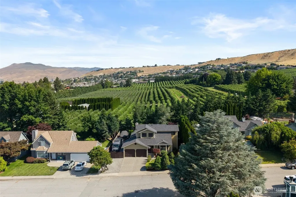 813 NE 12th Street East Wenatchee WA 98802