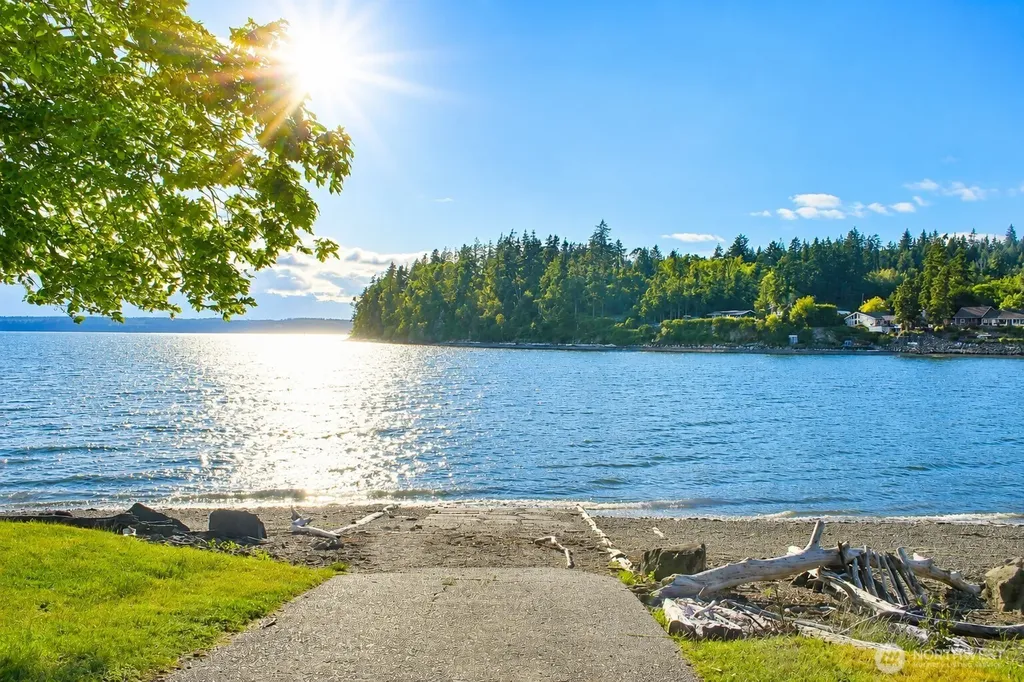 8001 SW 175th Avenue Longbranch WA 98351
