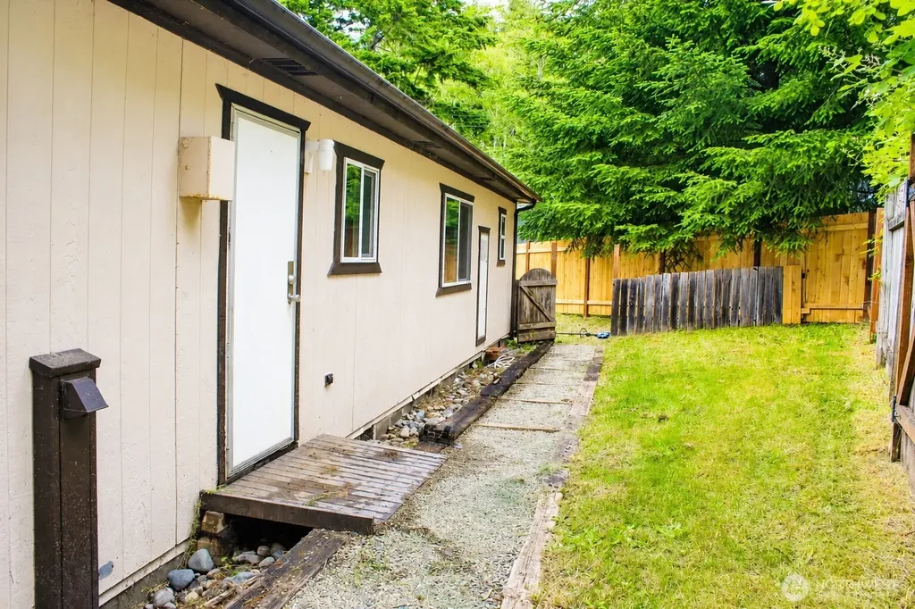 8001 SW 175th Avenue Longbranch WA 98351