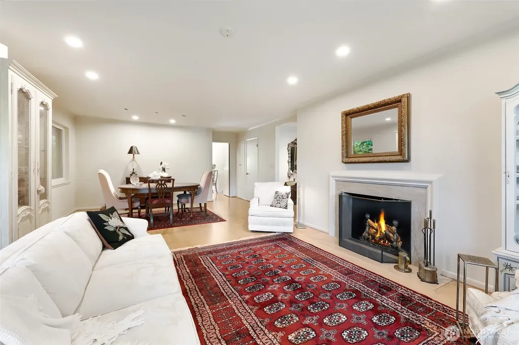 1871 40th Avenue E Seattle WA 98112